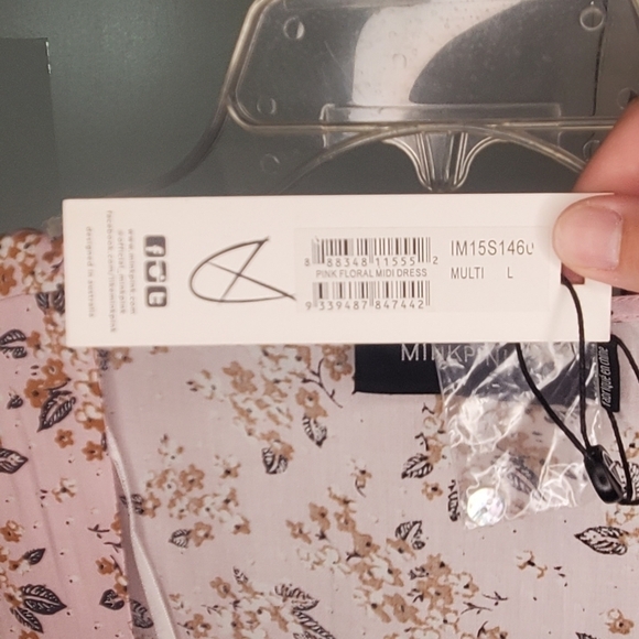 MINKPINK NWT Pink floral button down dual slit dress Large - Picture 6 of 8